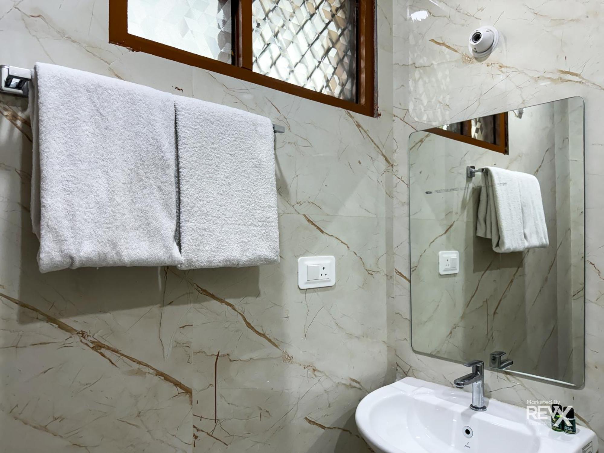 Guru Sadan A Luxe Stay Ayodhya エクステリア 写真