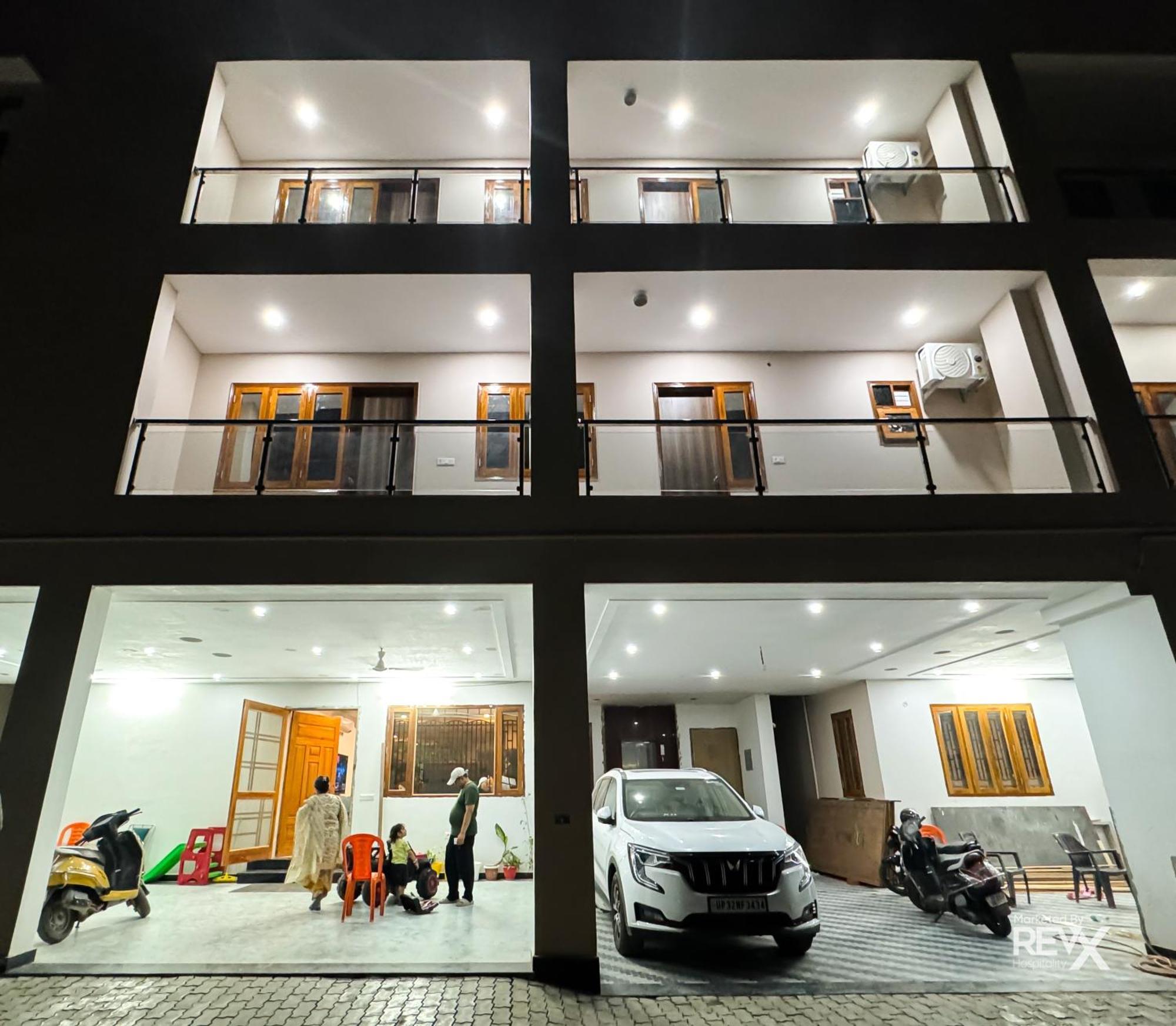 Guru Sadan A Luxe Stay Ayodhya エクステリア 写真