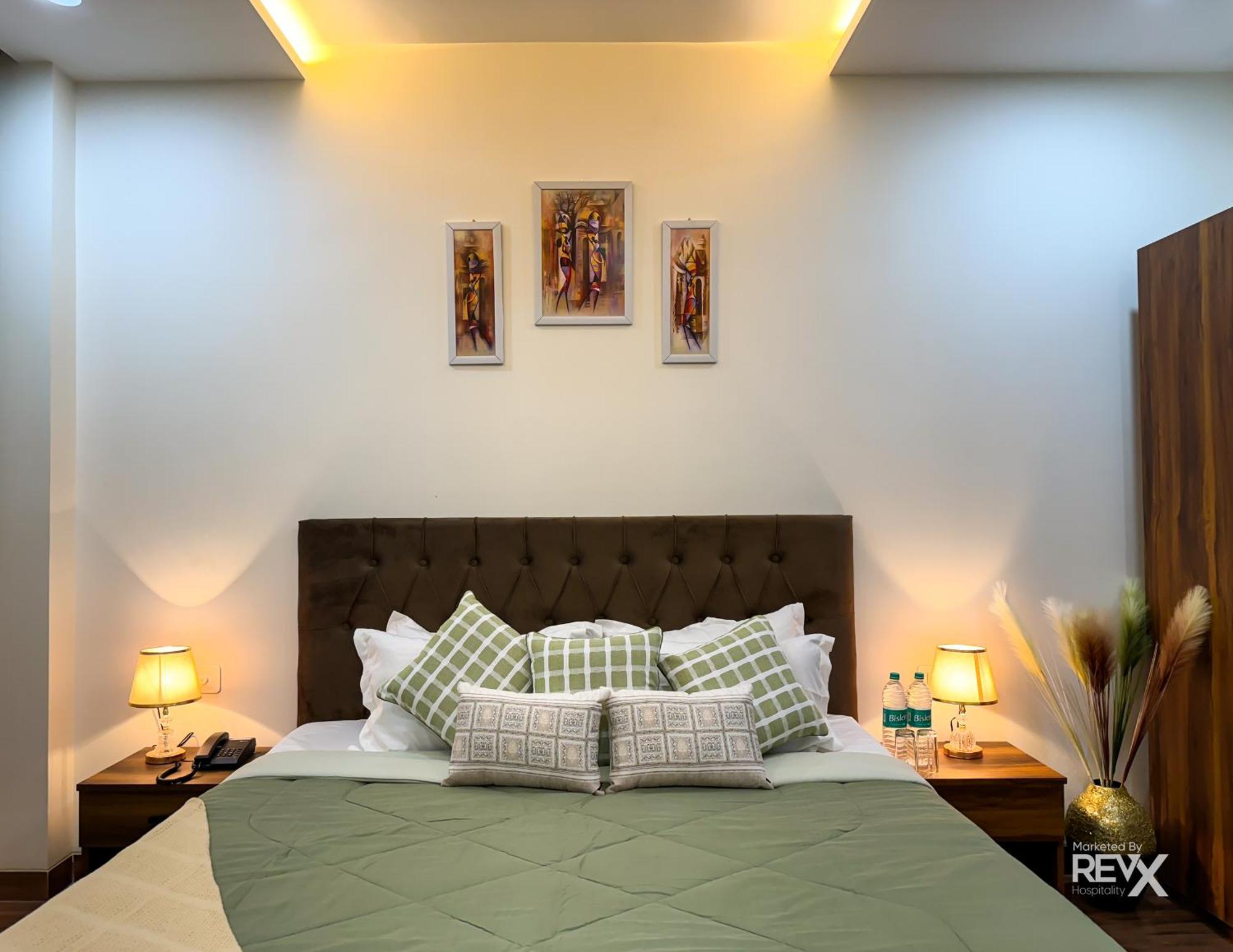 Guru Sadan A Luxe Stay Ayodhya エクステリア 写真