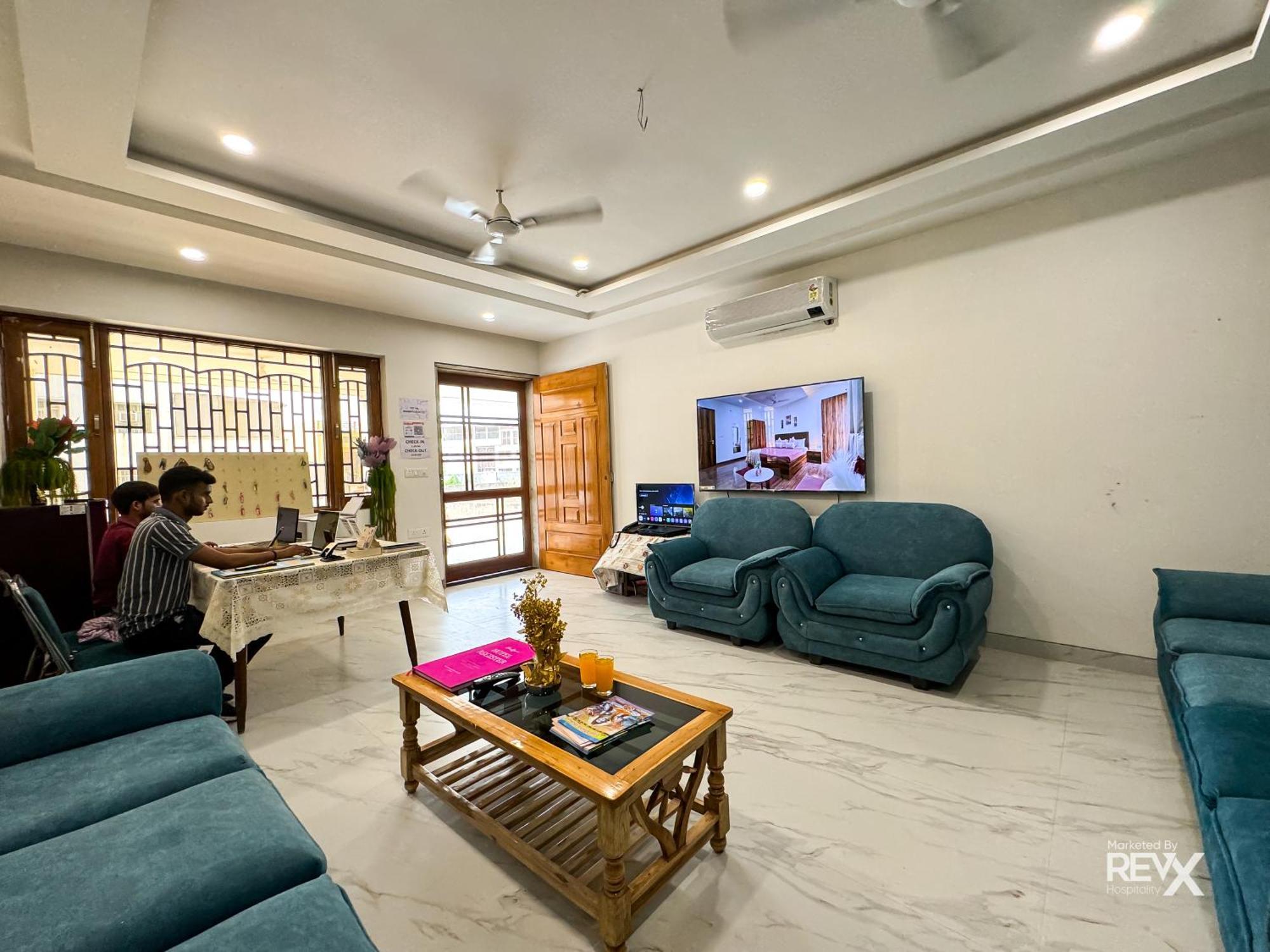 Guru Sadan A Luxe Stay Ayodhya エクステリア 写真